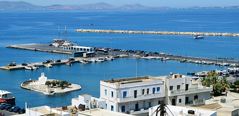 kaleden Naxos limanı